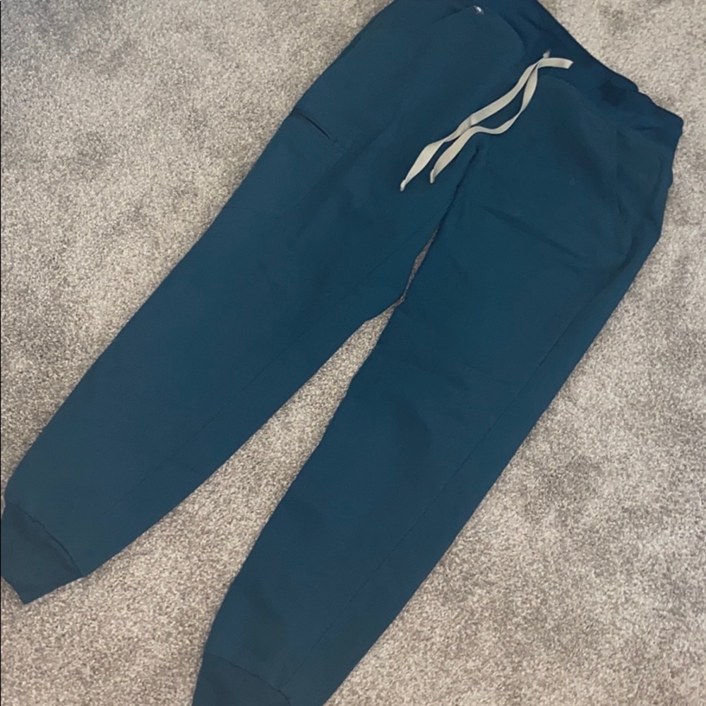 Figs Zamora Jogger Scrubs